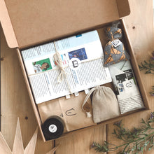 Charger l'image dans la galerie, Boîte surprise de lecture - Roman québécois - Rentre son ventre et sourire - Laurence Beaudoin-Massé