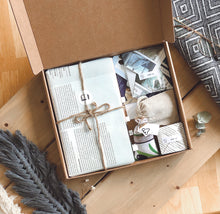 Charger l'image dans la galerie, Boîte de lecture sensoriel - Roman - J'ai un nom - Chanel Miller